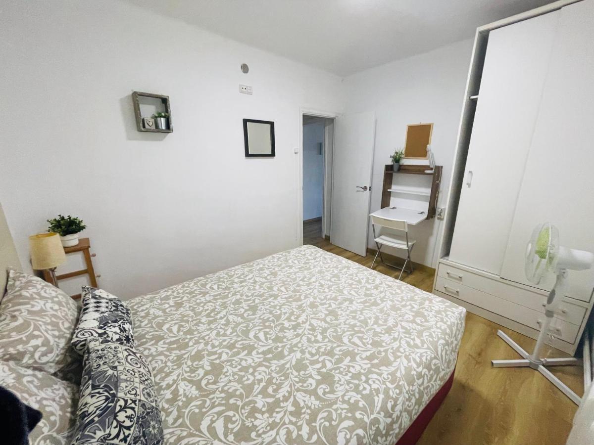 Beach Apartment Barca 6 サン・アドリア・デ・ベソス エクステリア 写真