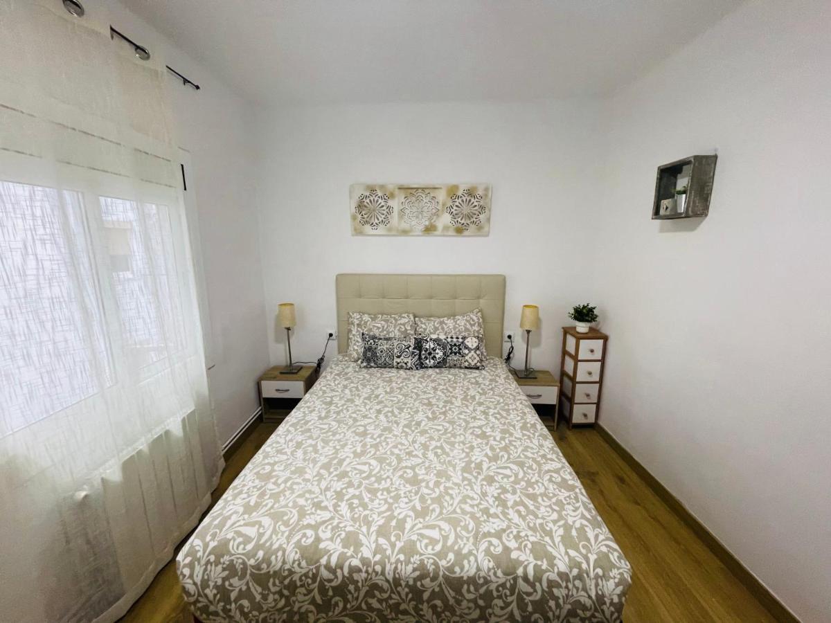Beach Apartment Barca 6 サン・アドリア・デ・ベソス エクステリア 写真