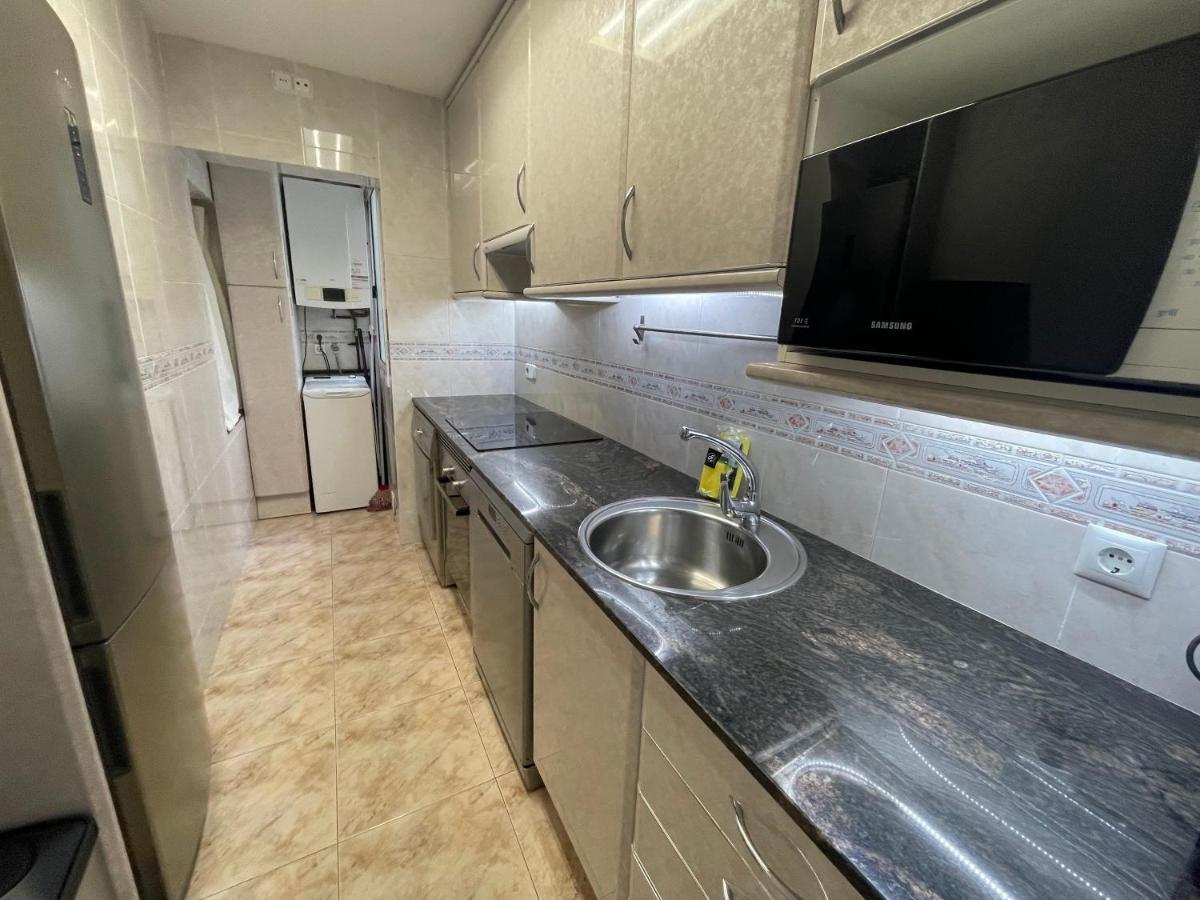 Beach Apartment Barca 6 サン・アドリア・デ・ベソス エクステリア 写真